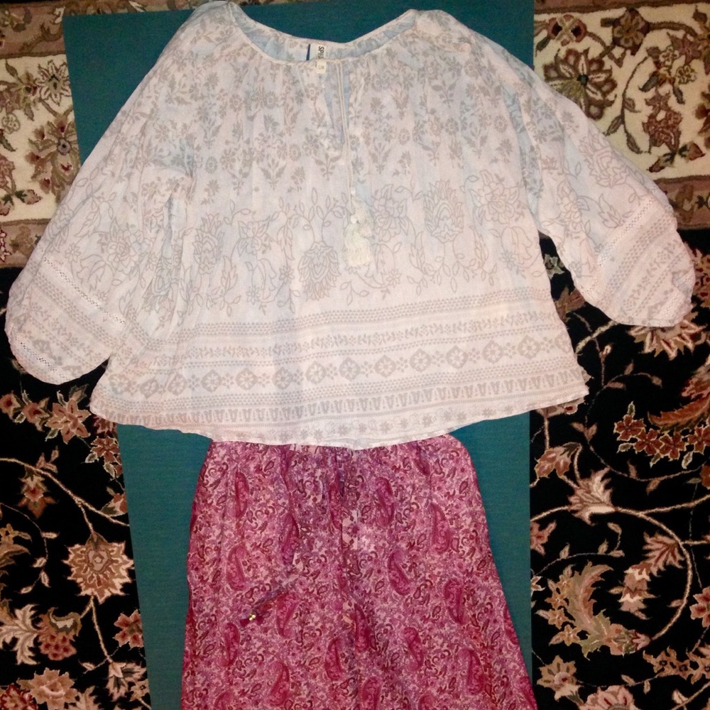 Spell and the gypsy cream and grey blouse s/m nwot